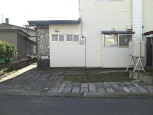ynʐ^